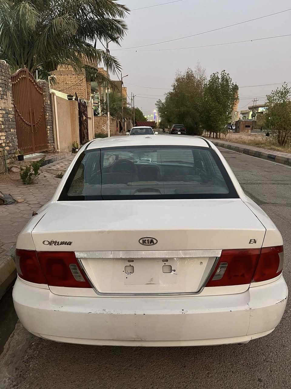 بسبب الوعود الكاذبة اعيد النشر
اوبتيما 2004 مزاد وزارة الداخلية بيها كتاب وين متريد تطلع بي سيارة جاهزة حتى تبريد شغال
السعر 32 و بيها مجال 
***********
