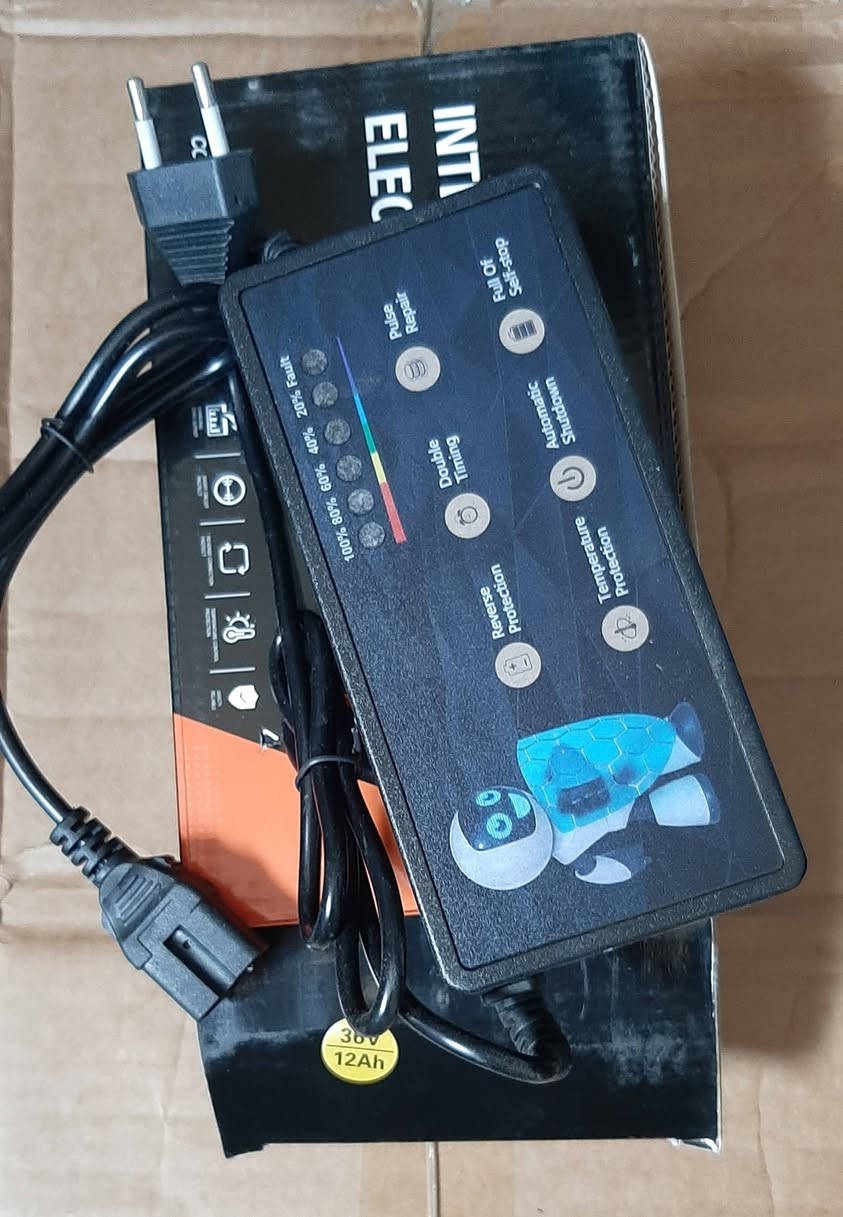 وصول وجبة جديدة من شاحنات دراجات الشحن
*  36 V  فولت
*  48 V  فولت
*  60 V  فولت
*  72 V  فولت

للطلب والاستفسار زيارة موقعنا الكائن :-
حي النصر / داخل بناية السوق الثالث / قرب جامع احمد مكي.
او الاتصال على الرقم ***********
تتوفر لدينا خدمة توصيل
