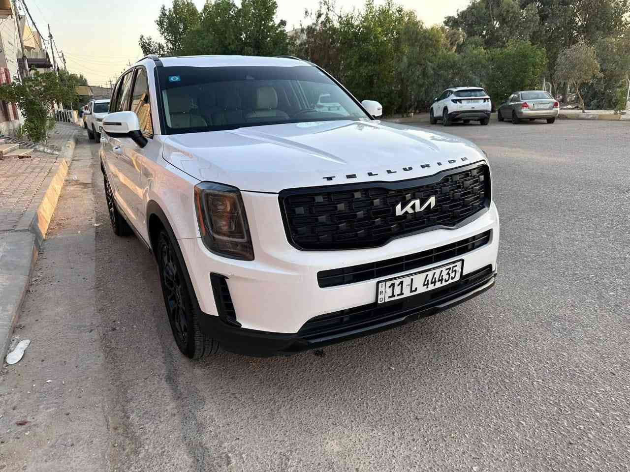 السلام عليكم تولرايد 2022 فول مواصفات حادث خلفي بدون دواخل بدون ايرباك داخل ابيض كشن منفصل 
السعر 270 
مراوس مع لاندكروز 
2010/2011
***********
