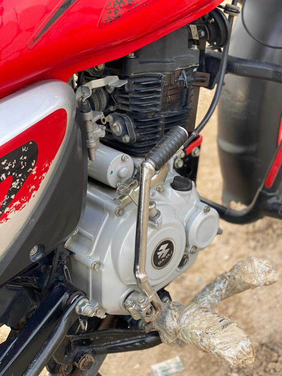 السلام عليكم اخوان دراجه بوكسر جبلي، موديل ٢٣ مكفوله كفاله عامه من التبخير والتنقيص جيب فيتر وافحص واوراق. كامله السعر خاص 
***********
