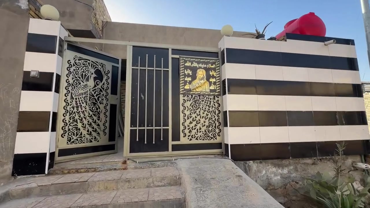 بيت للبيع في حي الحسين
قريب الحولي وقريب السايدين مال مئتم الحجة

▫️ المساحة: 125 م²
▫️ بناء حديث
▫️ طابوك
▫️ أساس كونكريت
▫️ سقف كونكريت
▫️ البيت مرتب وحلو ومناسب للسكن

📞 للاستفسار أكثر الاتصال على الرقم: ***********

@إشارة
