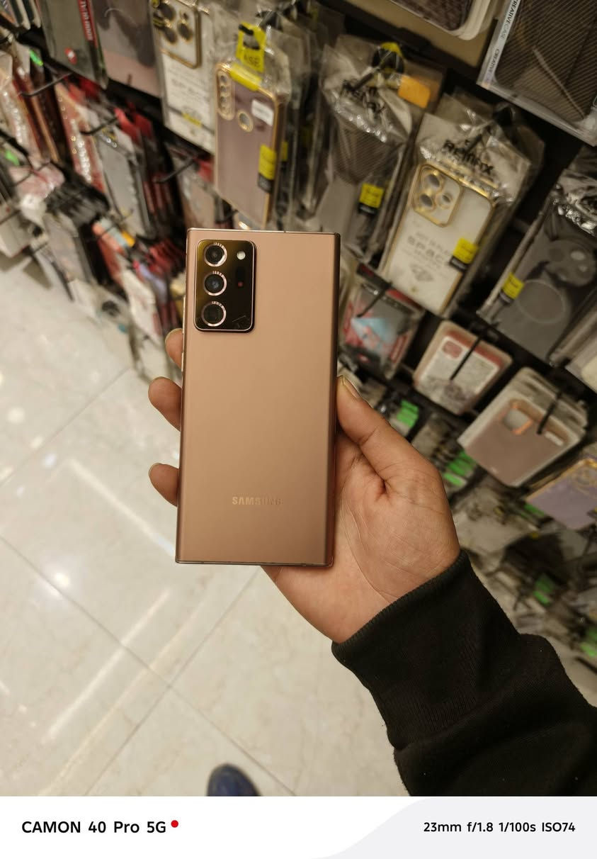 السلام عليكم 
نوت 20الترا 
ذاكرة 256
 شرق الاوسط 
دبل خط 
الجهاز يخبل 
(((فقط بي طخة بل جامة مال الكامرات مامثرة)))ولجهاز كلش نضيف 
 موضح بل صور نضافة الجهاز 
بدون ملحقات فقط جهاز + كفر 

السعر360 الف
مكاني بغداد الكاظمية 
***********
توصيل ماعندي 
متواجد خاص
