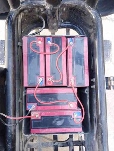 #دراجه شحن للبيع 
🛑 خمس بطاريات يقرن 10 
🛑 العنوان الرمادي 
🛑ثلاث سرعات
🛑 جهاز انذار من السرقه
🛑السعر...450 الف
🛑هاتف...***********
