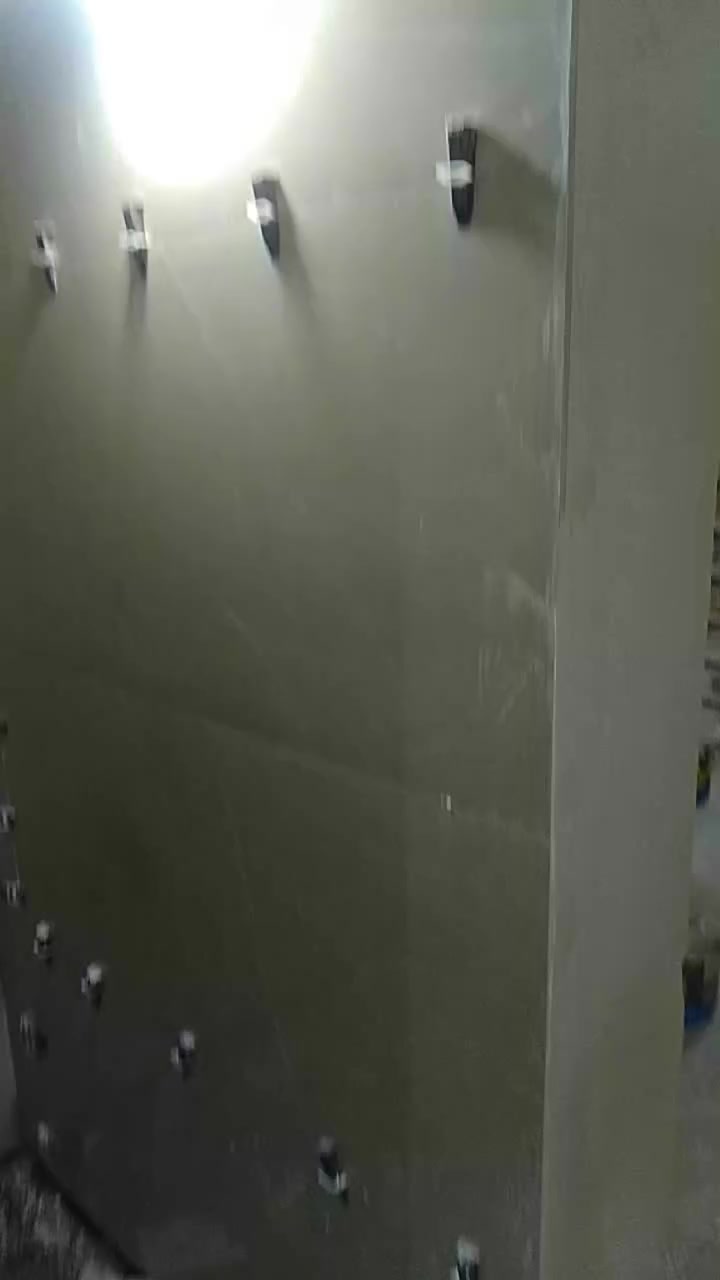 خلفة تطبيك كافة السراميك جدران ارضيات مرمر 

بورسلين كاشي موزايك بايات درج ترميم بيوت 

شغل درجة والى مكاني بغداد ***********
