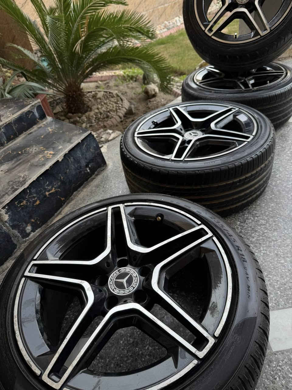 للبيت تخم كامل حجم 18 موديل 2021
مكاني بل يرموك سعر 600 الف 
***********
