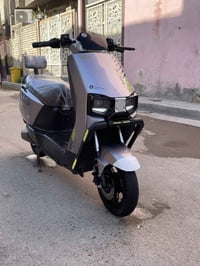 دراجة سكنس ام عيون 2025 6 بطاريات كبار  لايت عالي ناصي  اشاير  نضام بك...