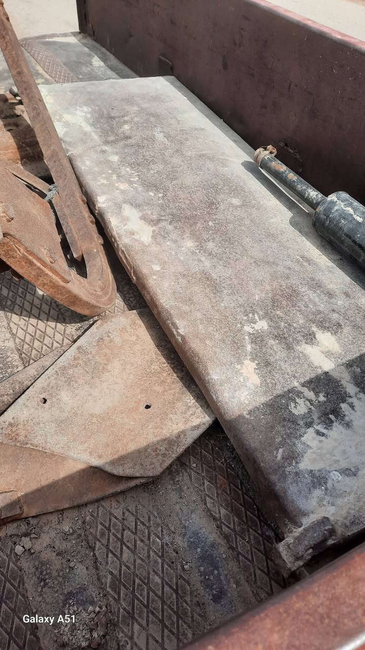 عربانه سكندريه جديده جك رفع دنكير عالي العنوان واسط قظاء الحي السعر ١٦٠٠ وبيها مجال اخوان سوك كلشي بي اكو عربانه ب ٧٠٠ لاسعرون بكيفكم وتساب ***********   ***********
