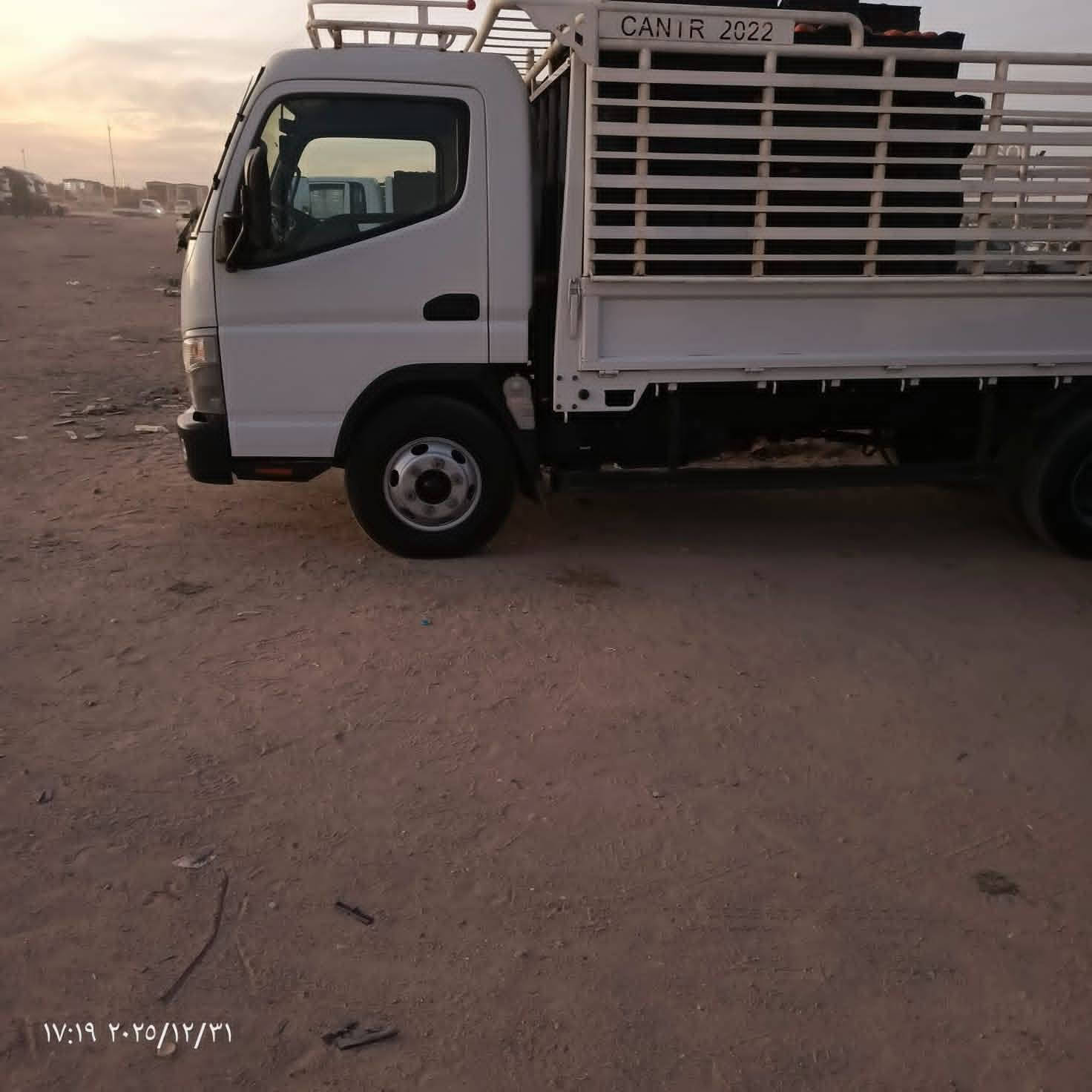 سلام عليكم كنتر اللبيع موديل 22 سياره مكفول كفاله عامه رقم بصره الاستفسار على هذا رقم ***********
