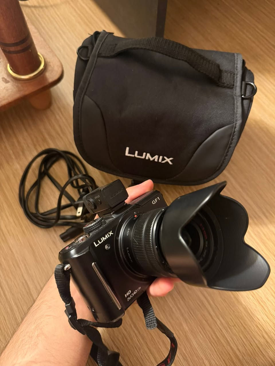 للبيع lumix gf1
نظيفة مستعمل قليل جداً
فل فريم 
ميرورليس
تصور 1080 60 فريم
وياها عدسه 14-42 mm
بيها مانع اهتزاز
وياها اشحنتها الاصليه والبطاريه الاصليه
وجنطه وحزام
سعرها 190 الف وبيها مجال 
***********
بيع وشراء كاميرات سوني SONY في العراق
بيع وشراء الكامرات المستعمله في جميع محافظات العراق
سوق كامرات كانون نيكون سوني بيع وشراء في بغداد والعراق

