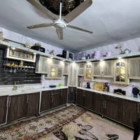 كاونتر للبيع طول الكاونتر 8 متر السعر مليون 500 للاستفسار 07765527273