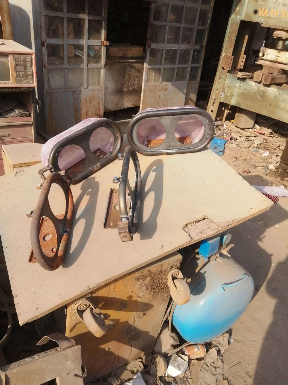 المواد المعروضه للبيع الأتصال على الرقم ***********
