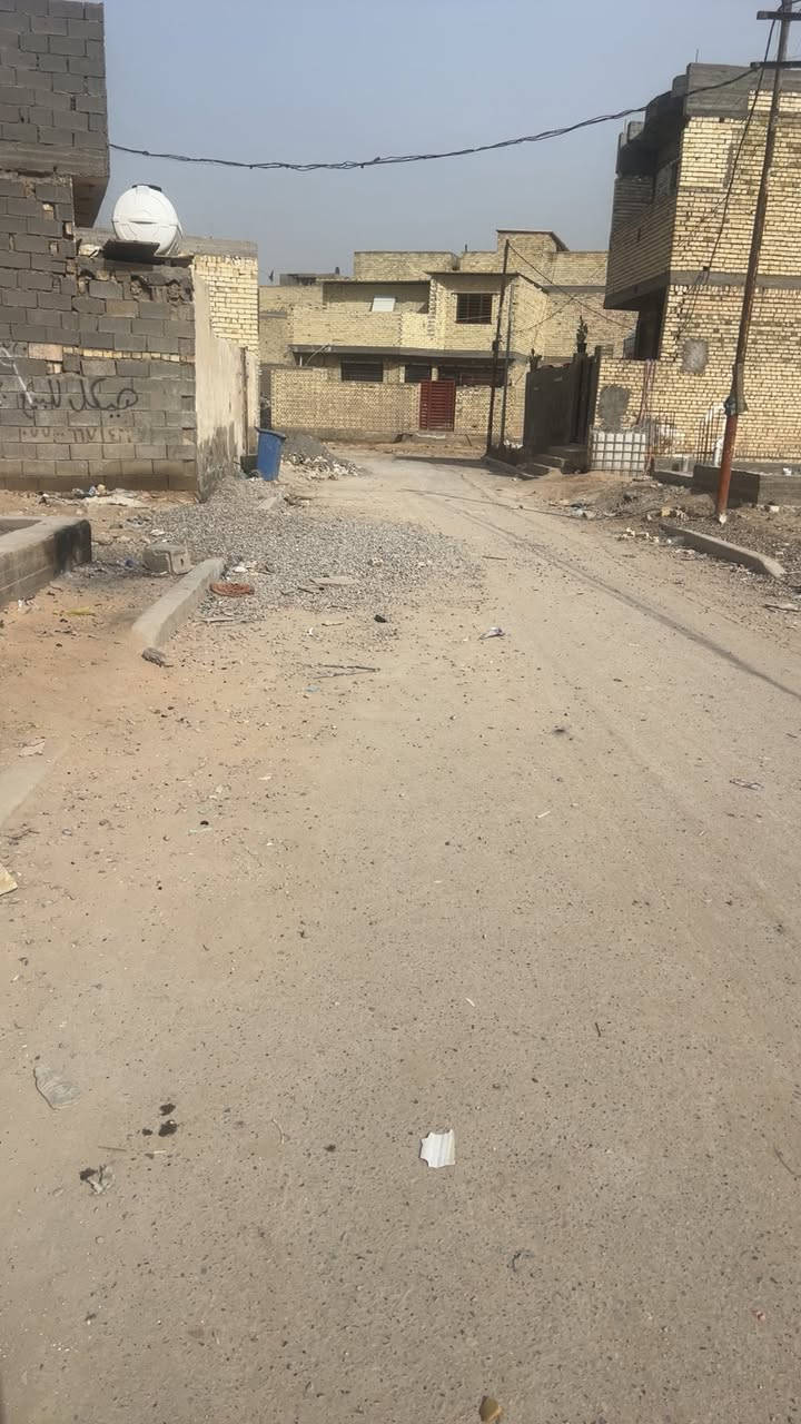 بيع سريع كاع
١٣٠متر نزال ٢٦واجهة ٥اونص 
جاهزة ماء كهرباء تبليط نت 
قرب اسواق ابو حيدر الساعد 
شارع الصورة ثاني فرع 
رقم تليفون 
***********
سعرها ٣٤
