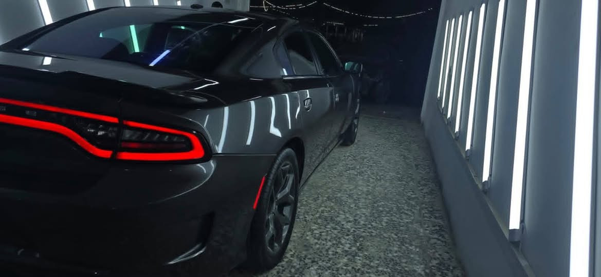 السلام عليكم ..
جارجر 2019 فول مواصفات  Sxt plus. حادثها بسيط فقط بنيد وشخط بجاملغ الايسر البنيد محدث SRT مكينه 3600 v6 كير حداديه كفاله تخم تاير  سياره مال جناي ومامشتغله خط ...    السياره بسمي وشرط التحويل .....

السعر 195 وبيها مجال 

 مكان السياره بابل المسيب. 

الاتصال .    ***********.
