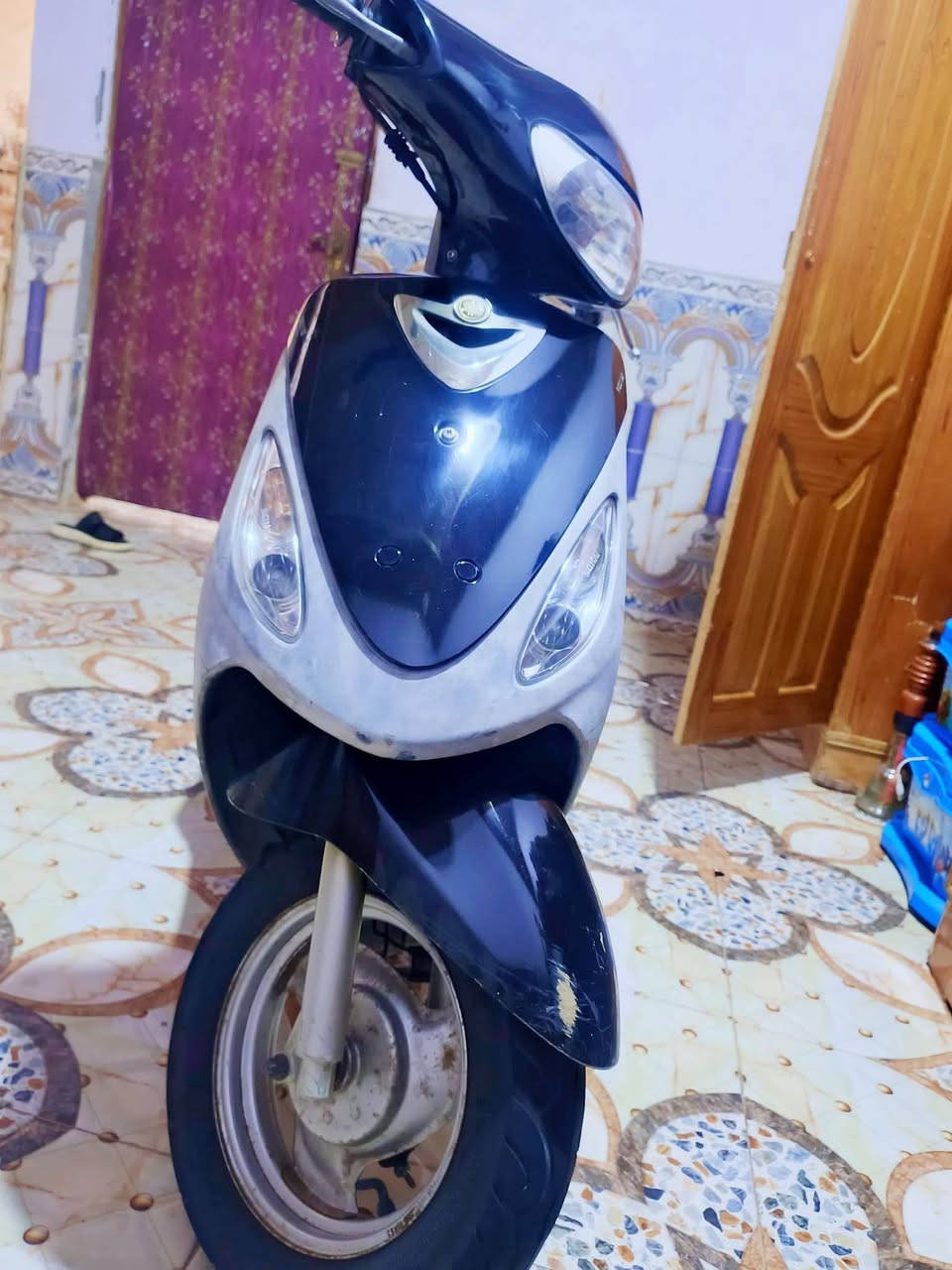 للبيع مقفوله ماكينه شاصي مكان بصره ابو الخصيب  *********** مارس قديمه سعر 1100
