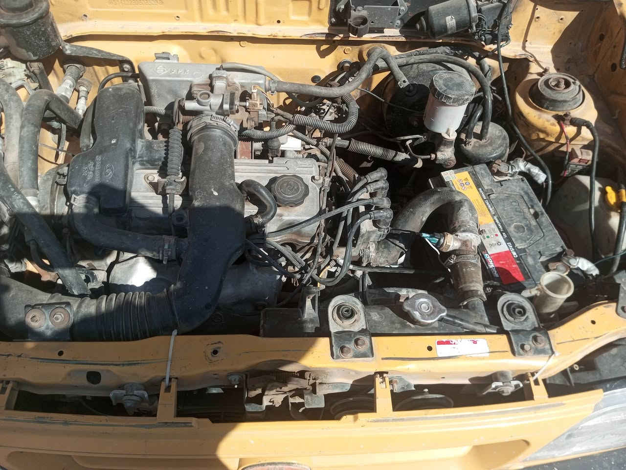 السلام عليكم سايبه للبيع موديل ١١ محرك جديد تدفىه تبريد شواصي مكفوله السعر٣٠ رقم بغداد هيئه غرامات امصفره السياره بمحافظة اديالى ***********
