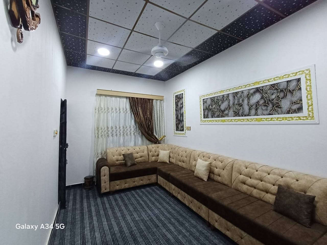 بيت   100 م  ركن  للبيع

في الجزيرة   _ اليوبة _قرب مدرسة الصقر

التفاصيل : 2 غرفة ومطبخ + استقبال وصالة وصحيات السقف سندويج البناء حديث
السعر =  37 مليون

عنوان المكتب : اليوبه مقابل جامع الهادي :
***********
