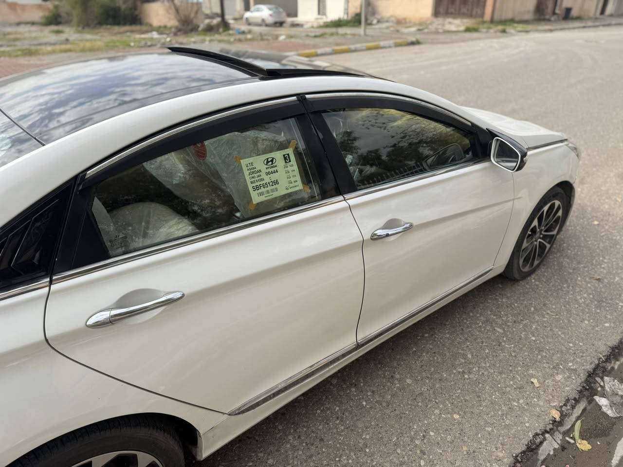 هونداي سوناتا 2011
فول الفول ( مكينة 2400) خليجي كير محرك ما مفتوح بشرط
رقم اربيل دولي جديد 
دفتر بانزين بي 
المواصفات :
2- نظام ترحيب
3- بصمه +بصمة ابواب+بصمة الصندوق
4- بنوراما ثلاث طكات
5- شاشه ابيباد
6- مري شفط
7- حاكيه
8- تبريد بيانو
9- فول تحكم ستيرن جهتين
10- مثبت سرعه
11- حساس خلفي
12- كشنات كهربائية الاماميه 2
13-خزن ميموري وضعيتين للكشنات
14-تبريد وتدفئه الكشنات الاماميه والخلفيه
15- لد امامي
16- حساس اطارات+ بلوتوث Usp3 مخارج
Eco+Normal 18 - وضعيات قياده
19-نظام مانع انزلاقAbs+اضاءة دشبول درجات
20-سستم صوت دمام امامي وخلفي.

سياره بي صبغ 5 بدون دواخل

مكاني كركوك

السعر $104

رقم هاتف
 ( *********** )
