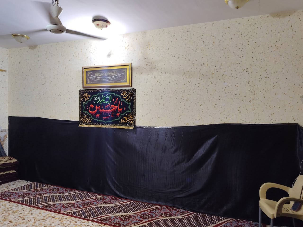 المساحة: 150 م² ركن
البناء: طابق –
الموقع: الديوانية – شارع سالم، قرب مجمع طيبة.

مواصفات :

✅ استقبال ضيوف
✅ صالة 
✅ تلث غرف  نوم
✅ مطبخ
✅ حمامات (صحيات)
✅ طارمة

📞 للاستفسار والاتصال: واتساب

* ***********
