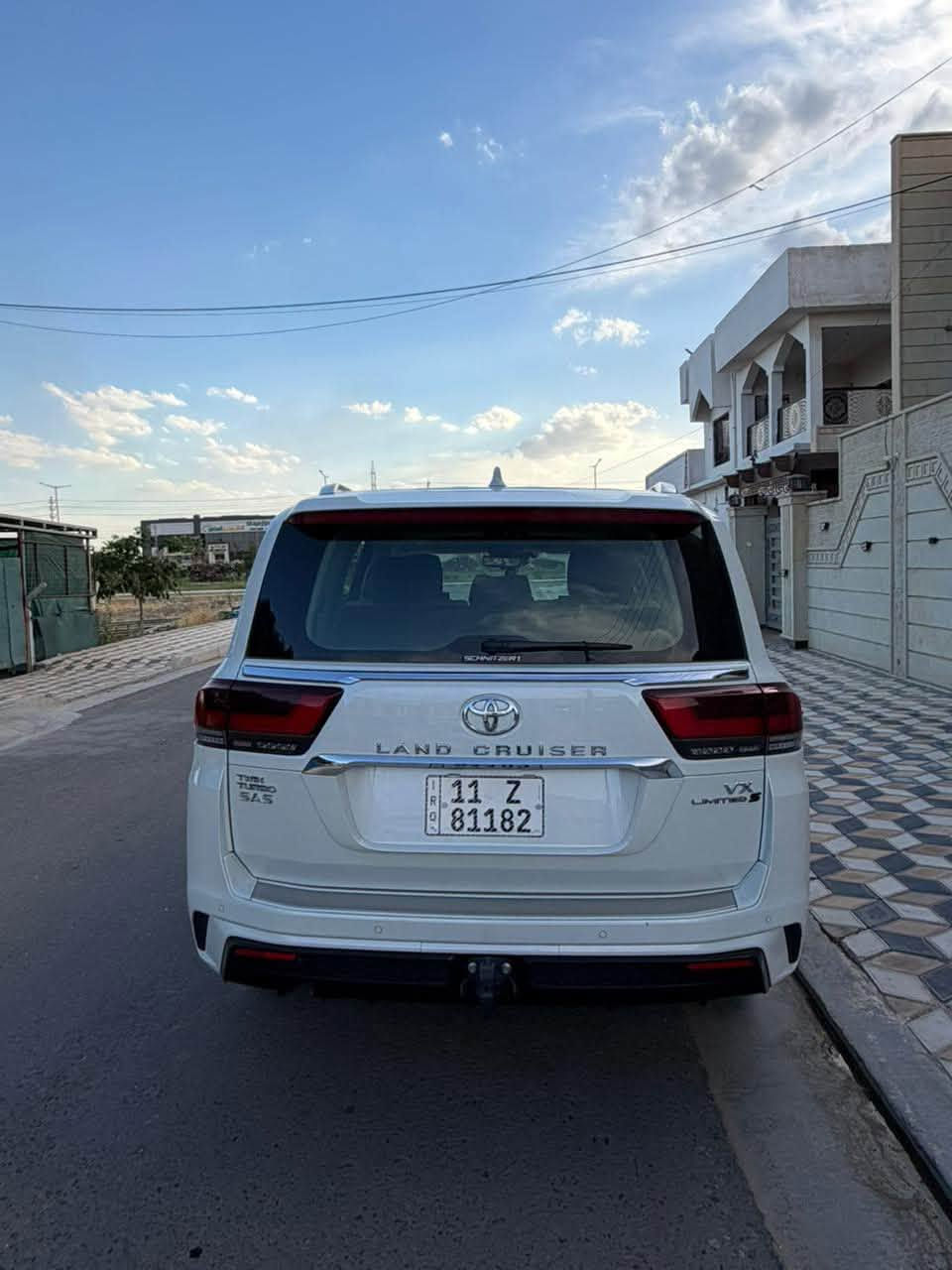 ✨ للبيع | Toyota Land Cruiser VX S Limited موديل 2025 ✨ مرقمة بغداد تحويل نفس اليوم
🚘 سيارة بحالة زيرو ومجهزة لأصحاب الذوق.

✅ موديل: 2025 شركه ساز 

✅ الفئة: vx S Limited

✅ الممشى: 26 كيلوو

✅ السيارة مغلفة PPF كامل لحماية 

✅ نظيفة جداً 

📞 للاستفسار : ***********
