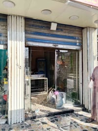 محل اليجار العنوان حيطارق الوسط تيل 14 محل ركن رقم الستفسار 0770982282...