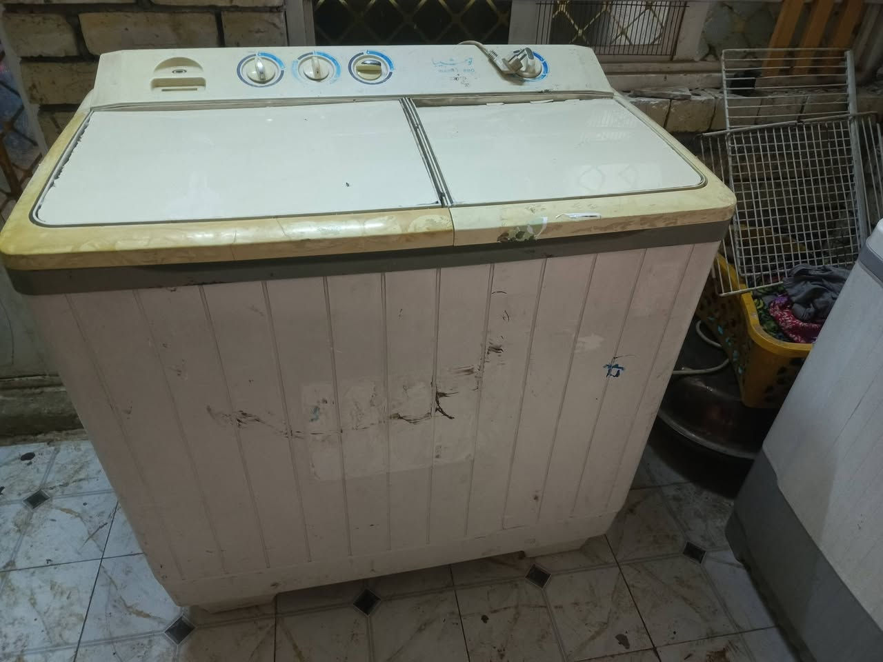 السلام عليكم غراض منزليه للبيع كلمن وسعره ابو غريب مقابل معمل حليب بلادي رقمي ***********بي واتساب
