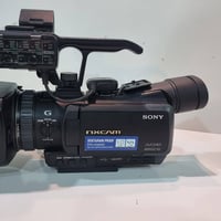 سوني PXW-X70 • كاميرا احترافية