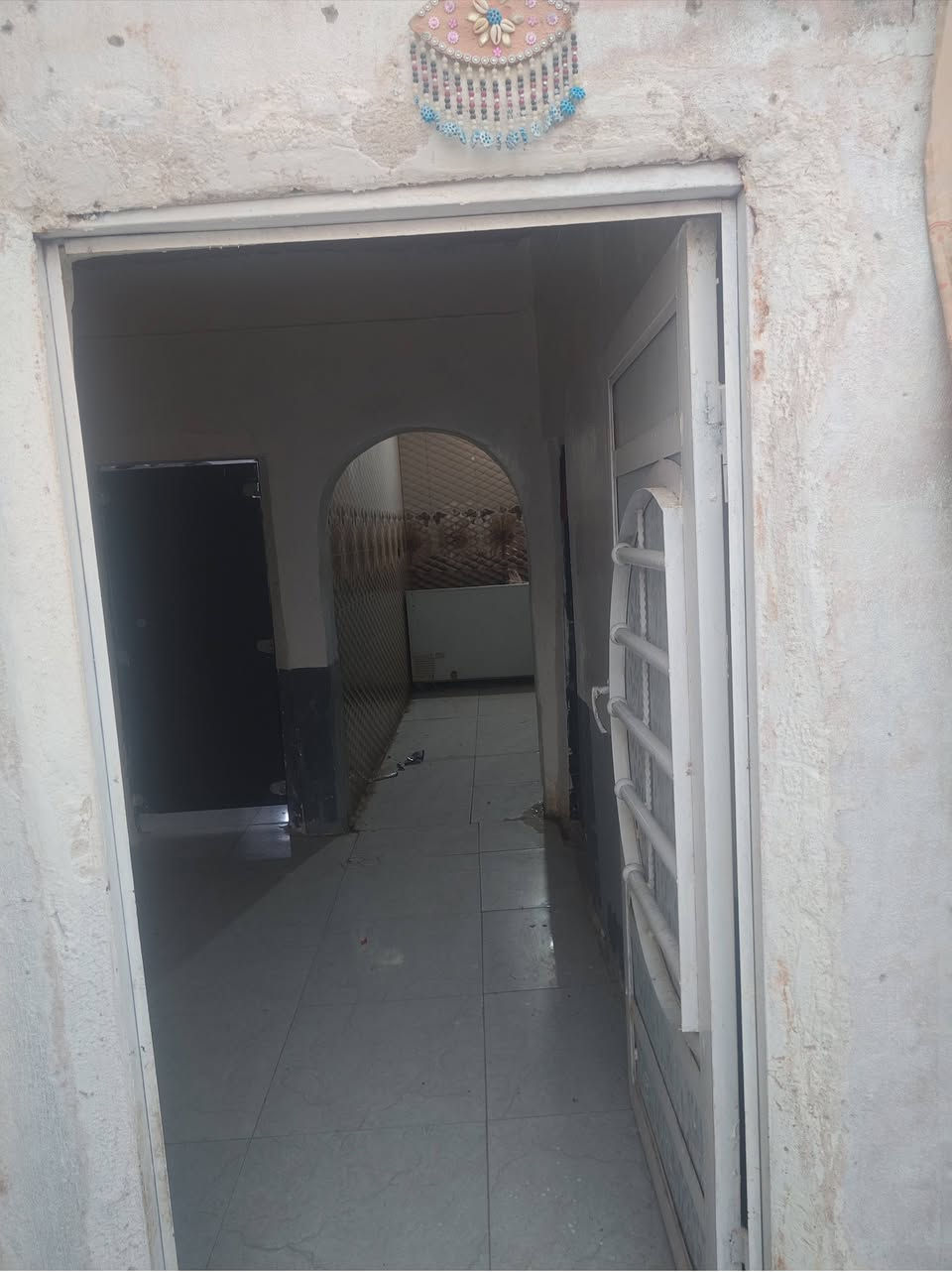 بيت طابو زراعي عنوان شارع شيوخ مساحه 100 متر مربع سند 25 غرفه ومطبخ وصاله وتخاريج مشمول بتطويب بيت سعر 27 بيت بي محل الشراي تصال عله هذا رقم مامتواجد عله الفيس ***********
