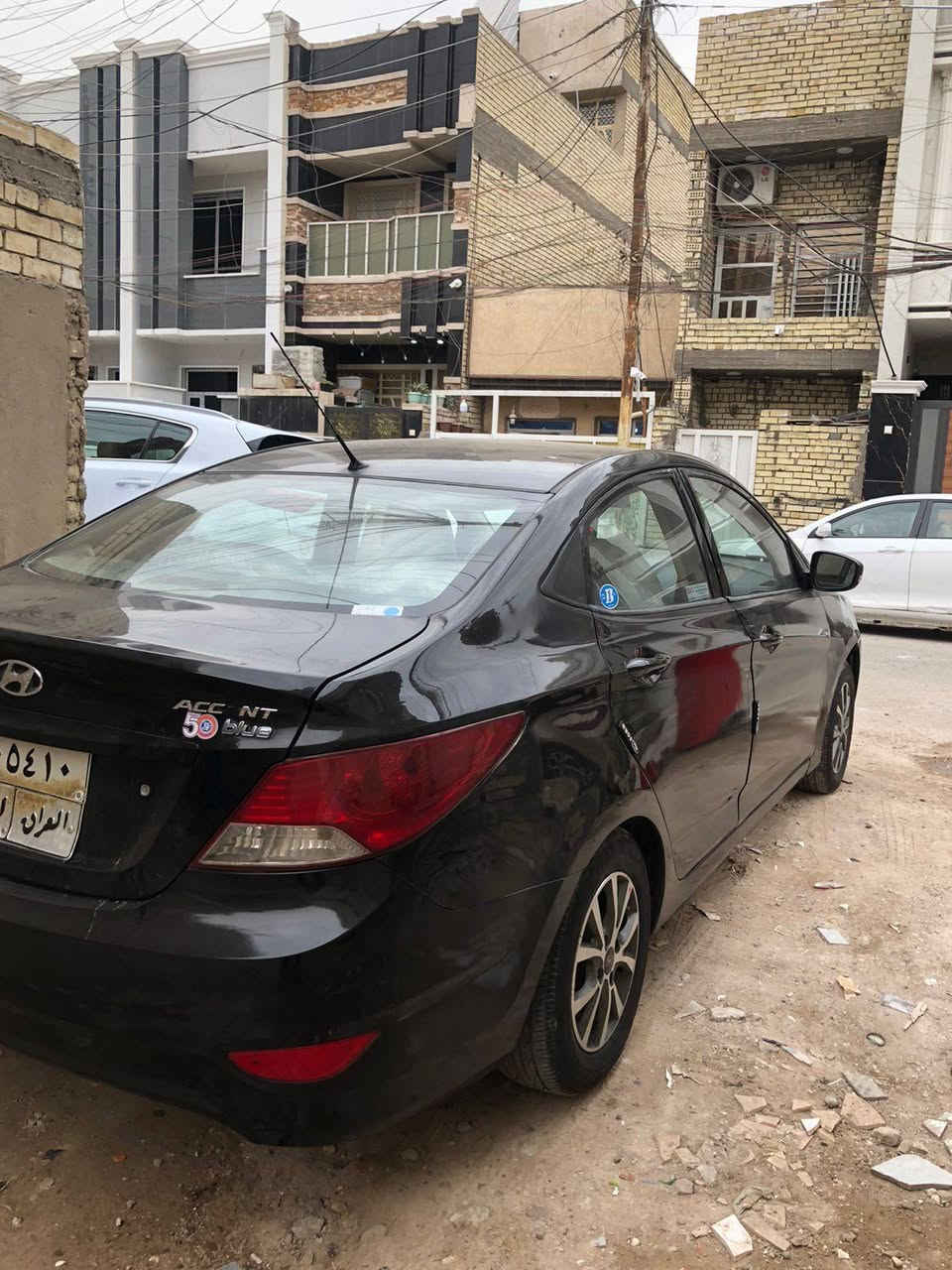 السلام عليكم
اكسنت 2011 وارد خليجي
مكينه 1600
 رقم اربيل 
بأسمي تريد تحويل تريد وكاله اني حاظر
السياره صبخ اربع قطع 
بدون دواخل
السياره جاهزه ما ناقصهه اي شي
مكان السياره بغداد سعر 78
الاستفسار 
 ***********
غير متواجد علفيس
