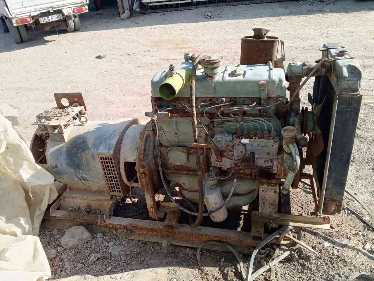 مولدة 
50 kv
محرك ابو ردين 6 سلندر 
المولده طبگ
السعر خمسه مليون 
الاتصال ***********

