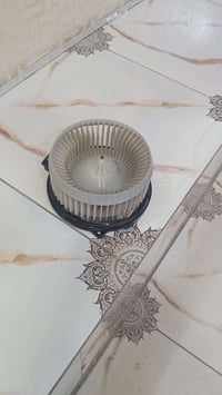 فان تبريد داخلي مال ملكه للبيع جوه السوگ شرط الشغل 07705668226
