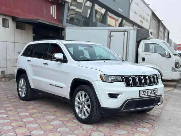 سلام عليكم اخوان 

JEEP GRAND CHEROKEE 2017
٦ سلندر  LEMETID

مواصفات :
سقف فتحه سلايد
كشنات جلد
كشنات تدفئه
كشن خزن
شاشة كبير
رادار خلفي
كاميرا
تحديد سرعة
تحكمات ستيرن
تبريد مركزي
بعد مواصفات هيه معروف ليميتد

ملاحضة:
السيارة بيها ٣ قطع صبغ 
جاملغ امامي سايق ، باب سايق ، باب خلفي
بشرت انتيك سياره بدون دواخل بدون ايرباك كل سليم
مكان اربيل

سعر ماله ٢٣،٠٠٠$
رقم تلفون : ***********
                   *********** ء أربيل
