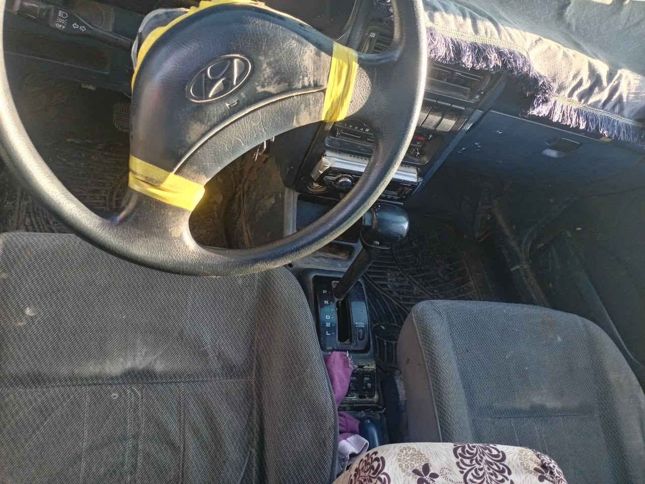 هونداي للبيع مسجله كير ومحرك شرط ما ناقصها شي سياره شغاله كامله كهربائيات شغاله
السعر (1400) بيها مجال قليل قليل 

‏‪0771 408 3162‬‏
***********
