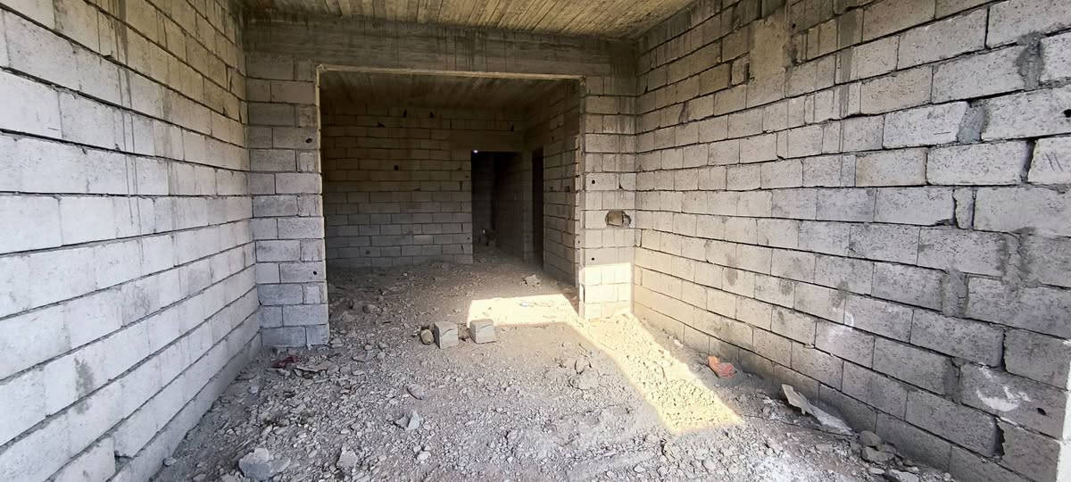 اعلان رقم (818)
هيكل زراعي طابق واحد ركن للبيع 
مساحة /160م
العنوان/قرب مدرسة شمس 
السعر/35 مليون 
-----------------------
للاستفسار اكثر مراجعة مكتب محمد الواقع في فلكة راس فرع جامع الامام علي او اتصال بالارقام التالي 
***********
***********
نستقبل كافة عروضاتكم سكنية وتجارية في كافة المناطق طوز و كركوك...
