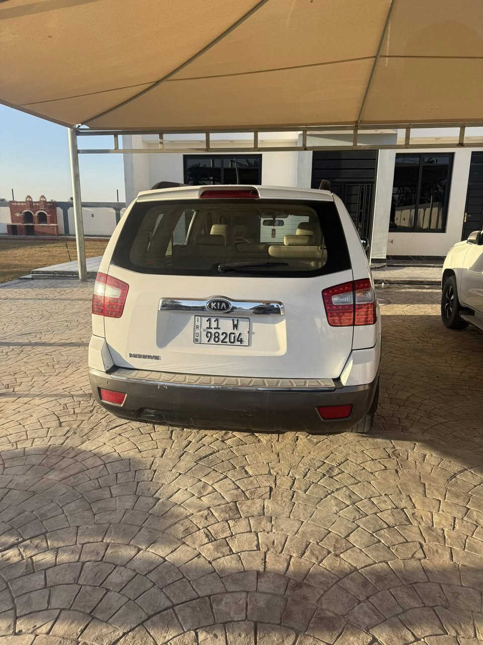 سلام عليكم كيا موهافي موديل ٢٠١٥ رقم بغداد بسمنا
رقم الجديد نكليزي هزه جديده السياره ماشيه ١٤٥ 
تخم تاير جديد حداديه جديد بيه ٤ قطع صبغ ابيعها حزام تبريد شغال السياره جاهزه  المكان الغزاليه
السعر ١١٥ قفل موبايل ***********
