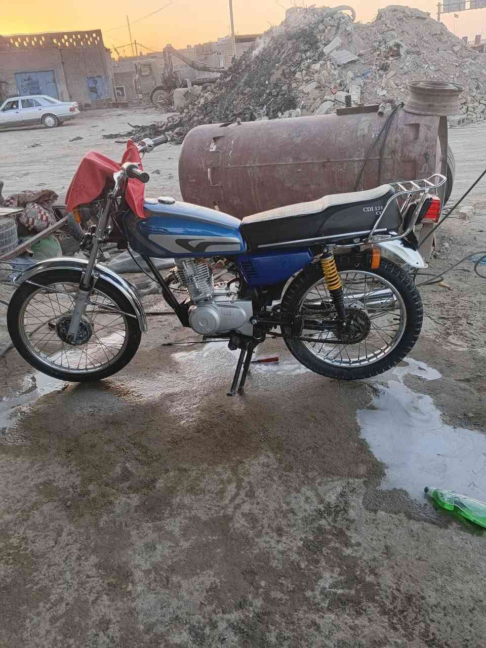 سلام عليكم دراجه اللبيع نامه اصلي دراجه خير من الله كلشي ماعوزه كهربائيات بس حط باتري وتوكل بدون اوراق ***********
