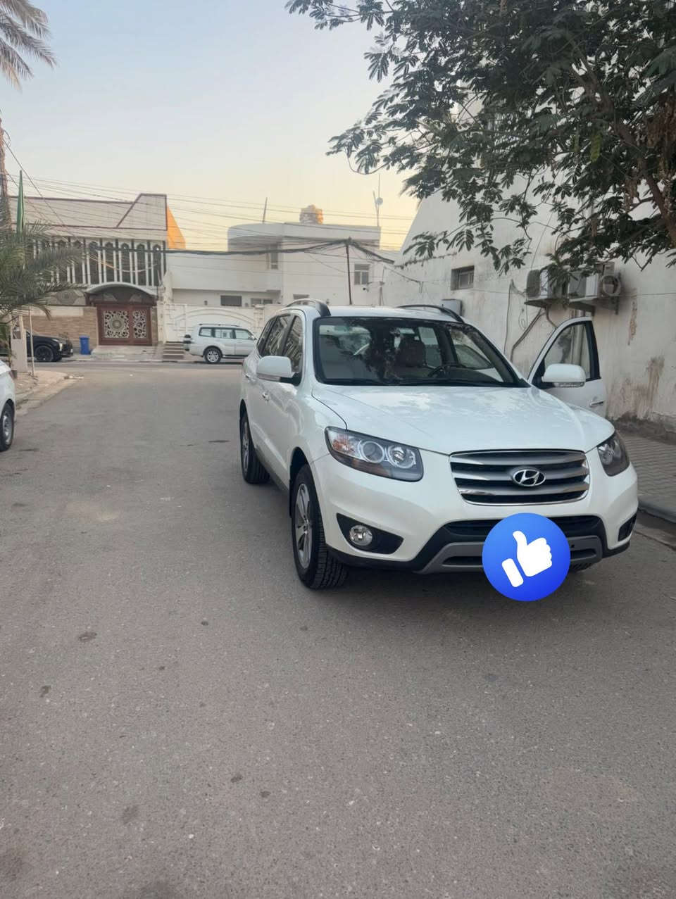 سنتافي 2012
واحد على واحد فول مواصفات
كلهن بيه فتحه بصمه مري شفط 
 6سلندر مكينه ما مفتوحه
رقم نجف انكليزي
 سنويه جديده
بيه جاملغ صوب العبري شرط مبدل وكاله
سياره جاهزه وخير من الله
عنوان النجف الاشرف

‭0781 390 0020‬
