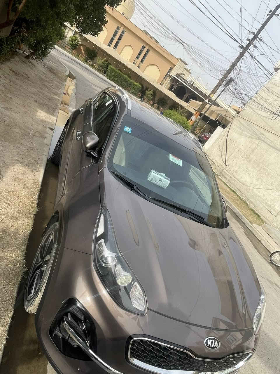 السلام عليكم سبورتج 2020 خليجي دولية محرك 2000 دوش ماشية 58  بيه طخه من الامام بدون دواخل صبغ بنيد وحافه الجاملغات  تكحيل كارت فقط بدون معجون وبيه بارد موضح بلصور رقم بغداد  الجديد بأسمي 
بغداد حي الجامعة 
***********
السعر 178$
