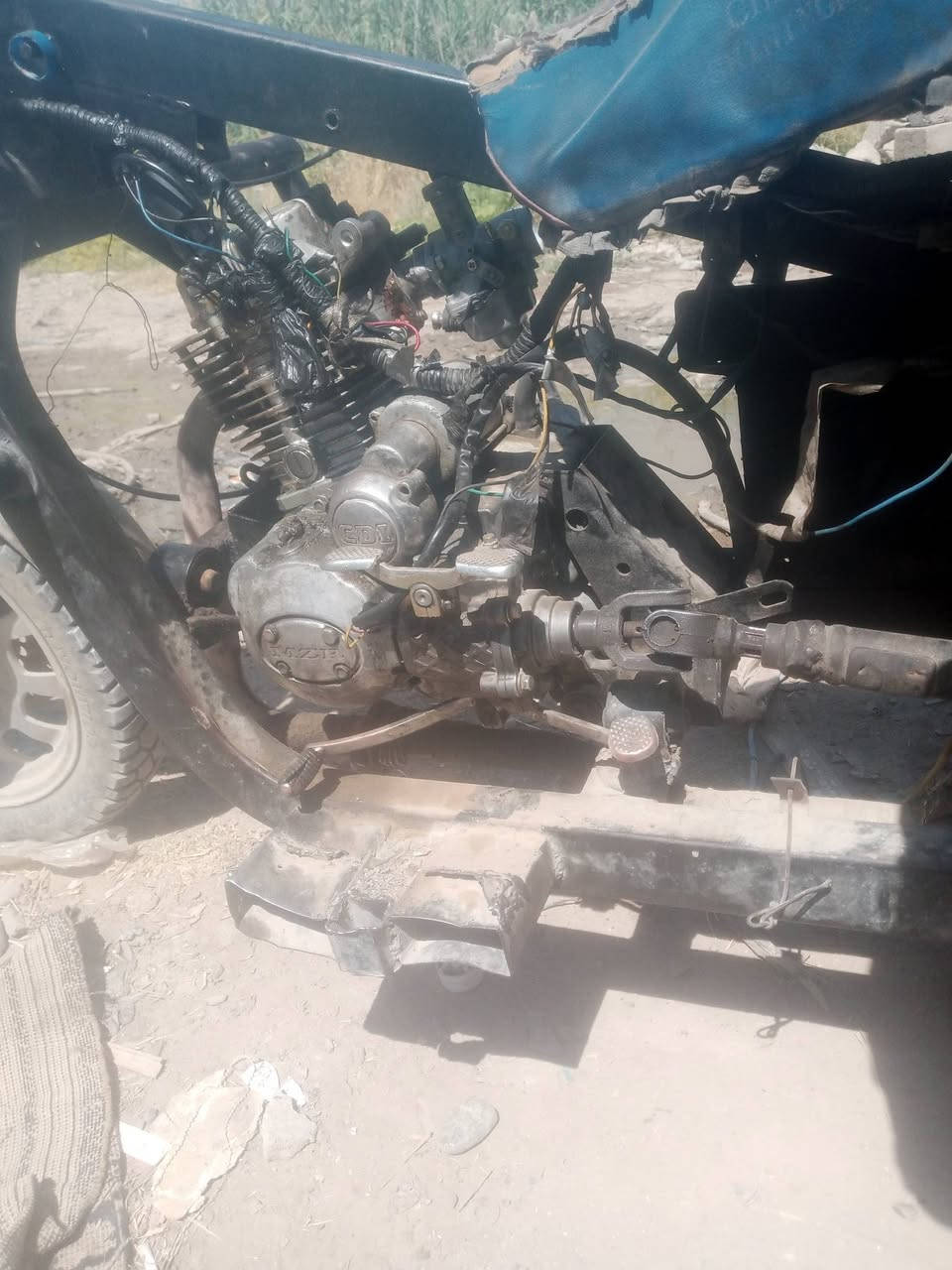 ستوته للبيع ما تشتغل اتخر حيل بتشغيل فه ابيعك كوم حديد سعر 350 الف مكاني شرقاط بعاجه مابيها واني بانزين ***********
