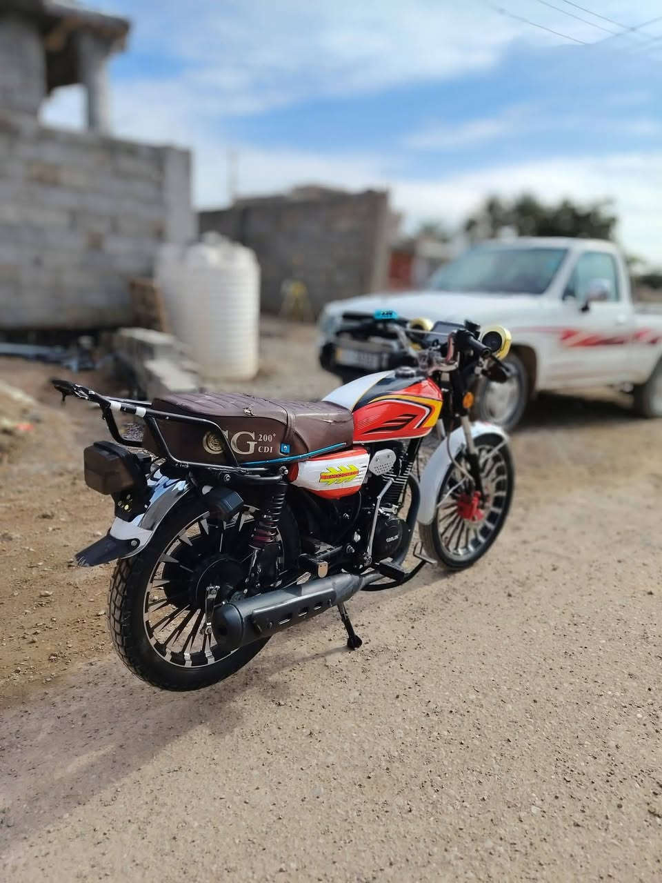 دراجة سيفان سونك باب اول السعر 700 وبيهة مجال مكاني ديالى ناحيت سد العظيم ***********
