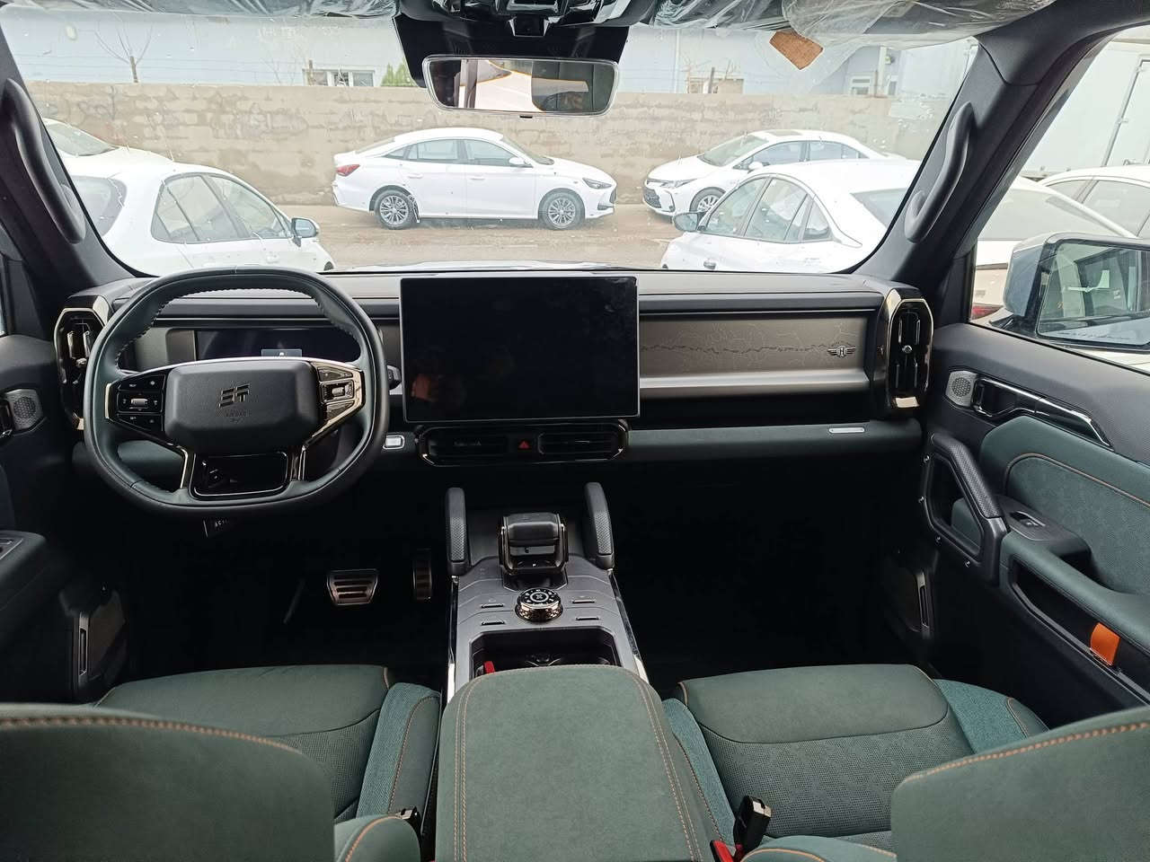 موديل 2025 JETOUR.T2
سفرى  شريكه هارلم  5  سال  ضمانه.
فول  مواصفات..ته نها 30 هه زار رؤيه.
زؤرپاكه  هه رزانترين سعر262$🔥
*********** واتس اب
***********
سياره مكفول كفا له عام 
موجود في اربيل معرض چاينا كارس
