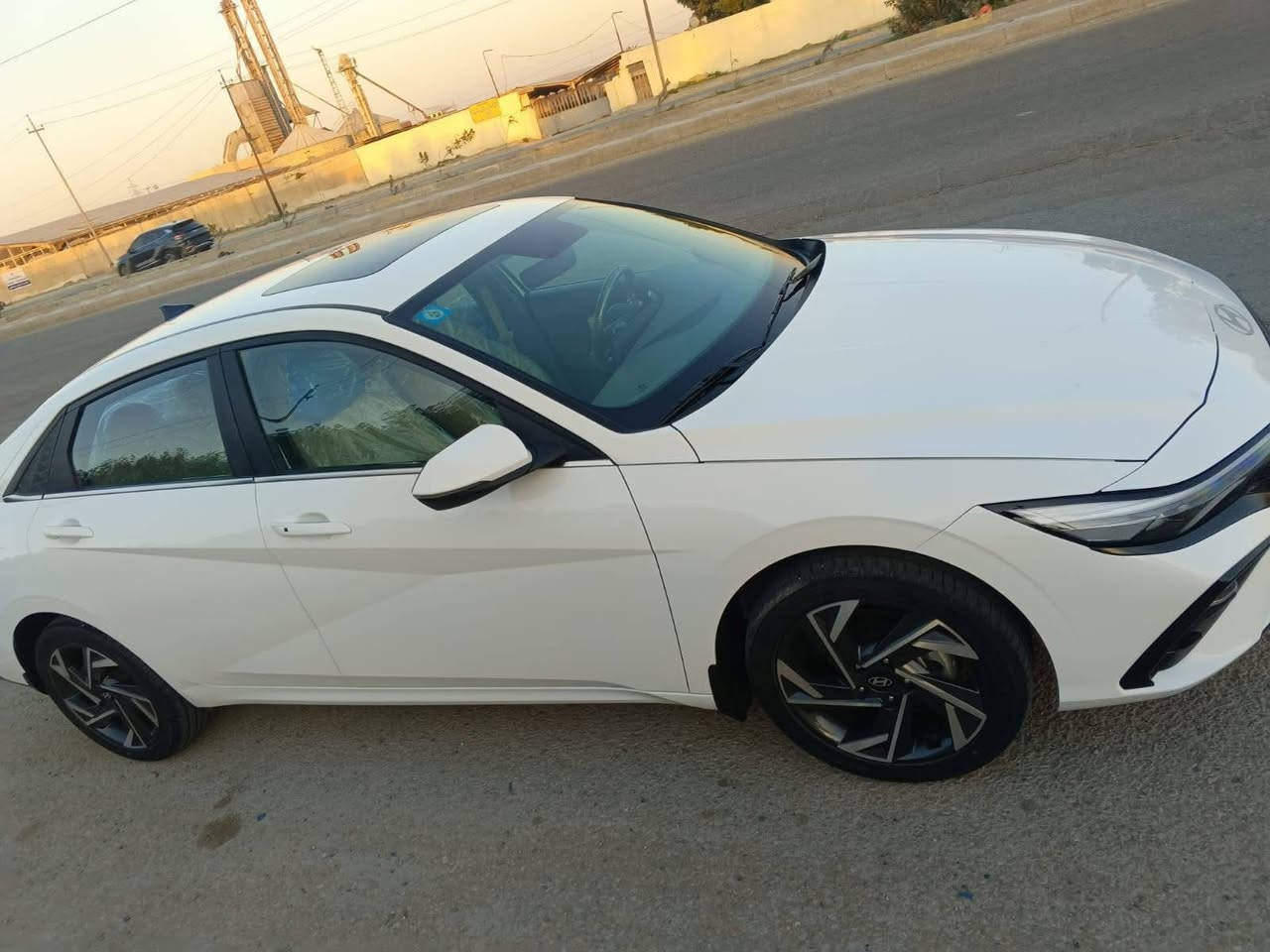 السلام عليكم

النترا للبيع 2024 خليجي 

محرك 2000 

السيارة فوول مواصفات 

السيارة مكفولة كفالة  عامه 
رقم بغداد 
ماشيه 21 الف 

للاتصال ***********

مكان السياره كربلاء
