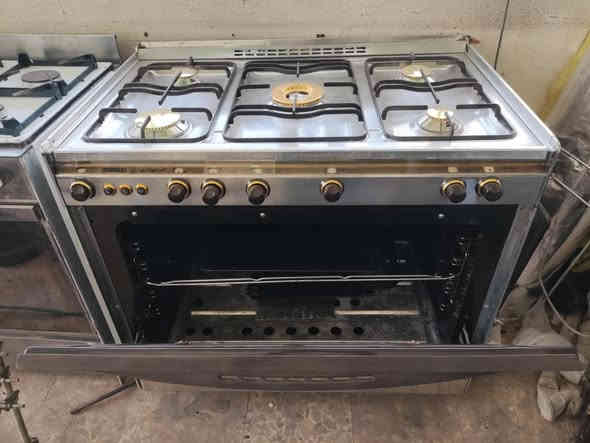 طباخ  كريازي مصري
 الاصلي باب الاول
 وشغال على الفحص. والضمان 
  ضمانة شهرين. 
  اي اشكال بي اني خادم
سعره 180
مكاني نجف  سوك حنون.   ***********

اراوس بطباخات تعبانه. مناسبه
