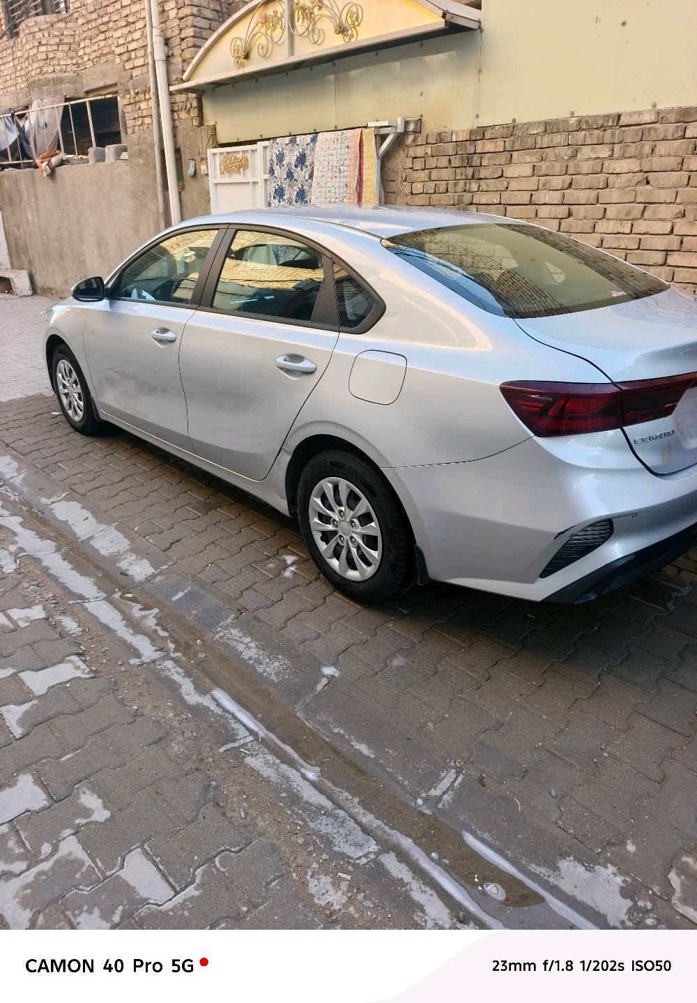 كيا سيراتو 2023
سيراتو 2023
 محرك 1600 
مكفولة سيارة كير محرك صدر تبريد
مابيها قطرة صبغ ومكفول فتح وتبديل
سونار مرفق بلمنشور
ماشيه 124 
مواصفات شاشة اصليه كار بلي
منضومة زنون اصليه شادها
حساس خلفي
كامرة خلفيه
سيارة مداريها دهن اصلي مابيها نقص برغي
مكاني بغداد الشعلة
***********
سيارة باسمي ابيع عقد مروري تحويل
 رايدها 150 وبيها مجال بسيط