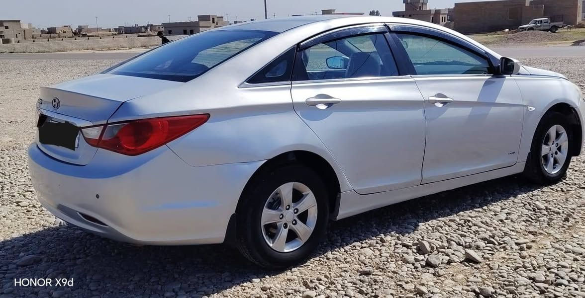 السلام عليكم
سوناتا أدوات
موديل 11
تحكم ستيرن 
مري شفط 
تايرات تخم جديد 
تبريد ثلج 
تدفئه فول
أحلا من الصور 
السيارة جديدة بمعنى الكلمه
محرك 2400
متومه أربيل بلادي يعني على أختها 
فول اوتوماتيك
السيارة مفوله و شوف العين السعر 50 وبيها مجال حك الجية
مكلف بالنشر رجاء لحد يراسلني خاص هذ رقم صاحب السيارة ***********
