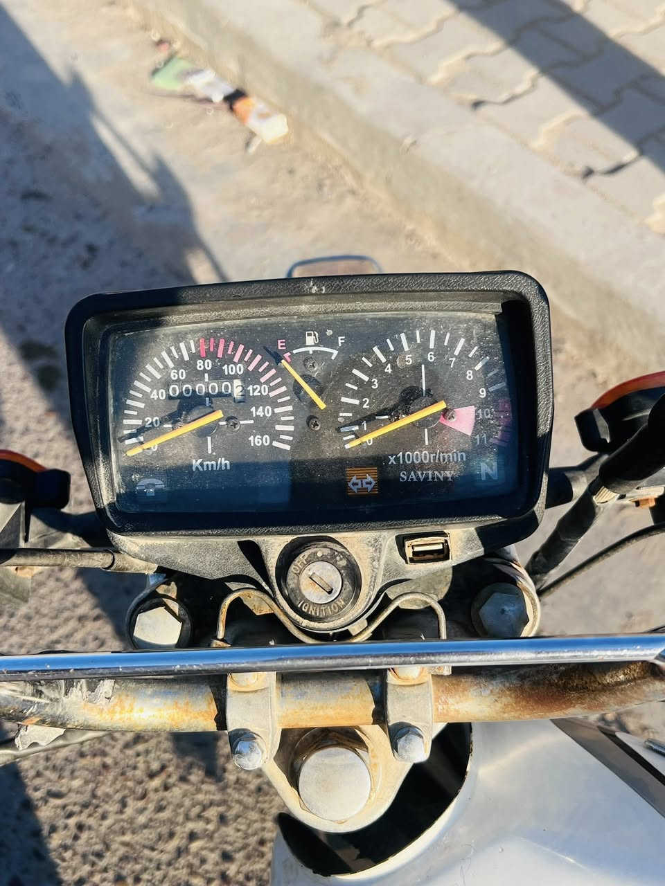 السلام عليكم الكروب جميعا  دراجه ٥كير عوزهه بس باتري دراجه رزنه بشارع أورقه سبعه كامله 
السعر 350 ‭٠٧٧٢ ٠٣٤ ٦٨٠٠‬واتساب بيه مجال حك الجيه
