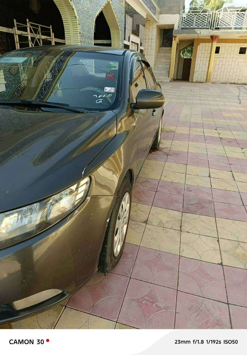 سونار مرفق بل منشور
ياالله سيراتو موديل 2010خليجيه كفاله من الضربه.وحادث بيه حزام الجماليه سعرر 77وبيه مجال***********
