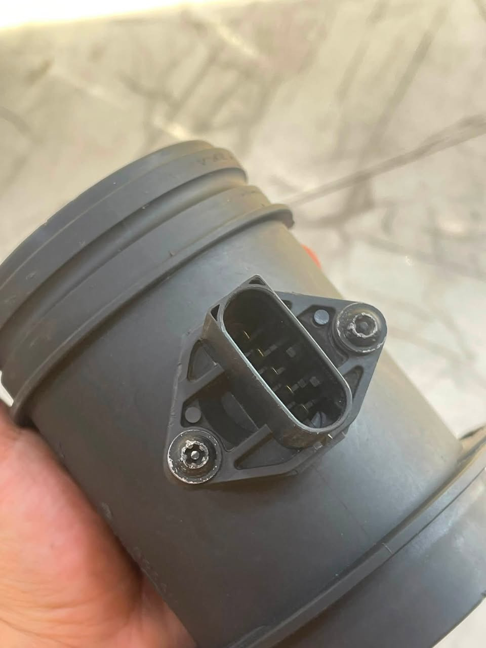 السلام عليكم
ايرفلو  محرك 45i

Bosch 0 280 218 135
شغال ونضيف حيل  مـטּ دون اي كود ب سيارة 
وقرائتة موجودة. 
وشرط مامحطوط علية قطرة بخاخ منظف الكترونيات

يرهم لكل محركات 45 
باخره 
ميماتي
 X5

وقرائتة 
19.60 kg/h.  26.80kg/h
5.4g/s.   7.4g/s
سعرة ب85 الف وعندي توصيل


**إذا كنت صاحب هذا الإعلان وتريد حذفه لأي سبب، رجاءا أرسل رسالة إلى الدعم الفني**