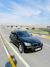BMW X1 فول فول مؤديل 2012  4 پستني تؤربؤ  منئفئست تسديق يئك پارجه بؤيا...