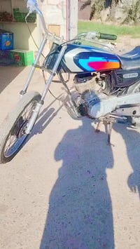 دراجه كلك للبيع07862021590 وبيها مجال225