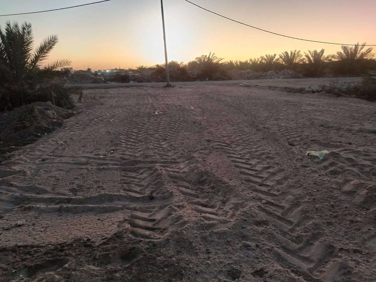 قطعه للبيع على طريق العلماء المشايه العنوان النجف الكوفه منطقة الزركه
قرب أكاديمية شرطة النجف
مقابل عمود 130 جهت يا حسين تصلح موكب فقط
للأستفسار الاتصال واتساب ***********
